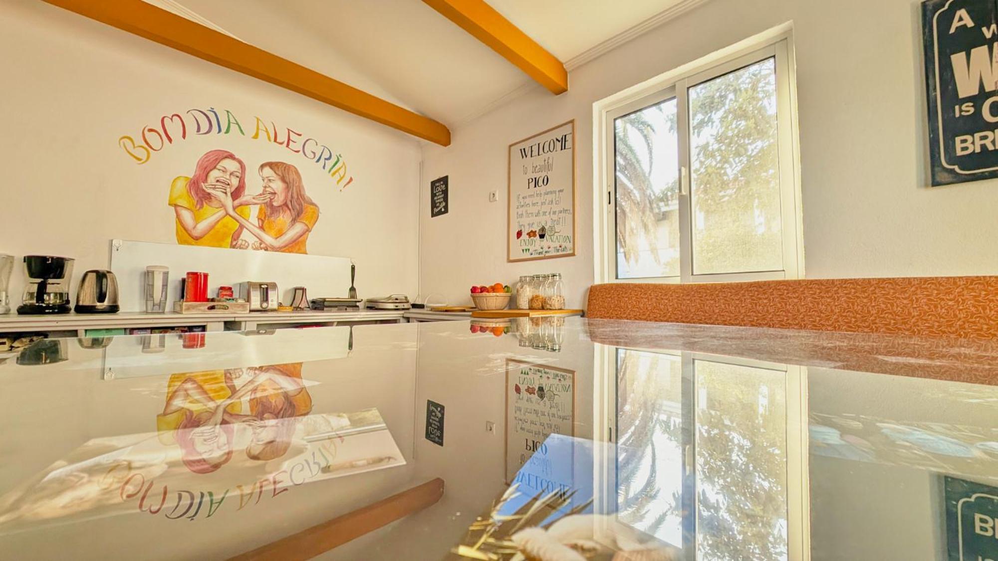 Loving Strangers Hostel Madalena  Luaran gambar