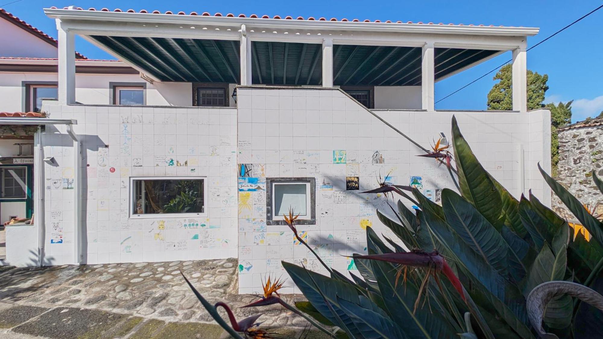 Loving Strangers Hostel Madalena  Luaran gambar