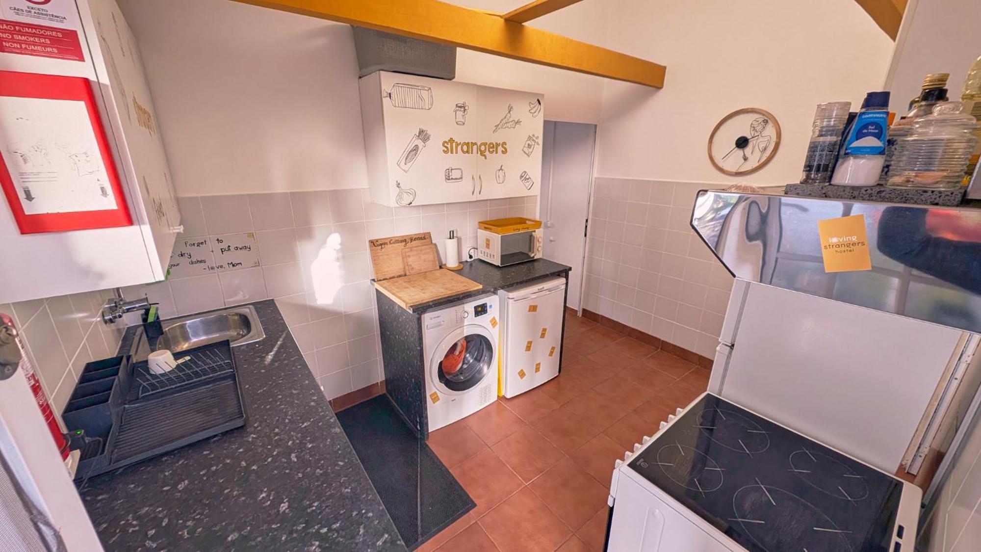 Loving Strangers Hostel Madalena  Luaran gambar