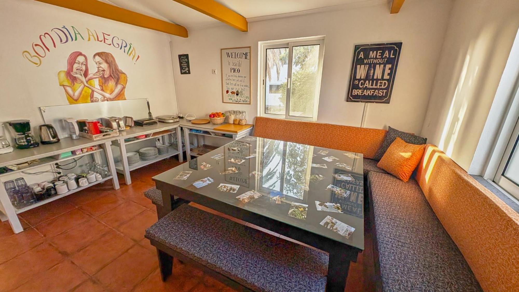 Loving Strangers Hostel Madalena  Luaran gambar